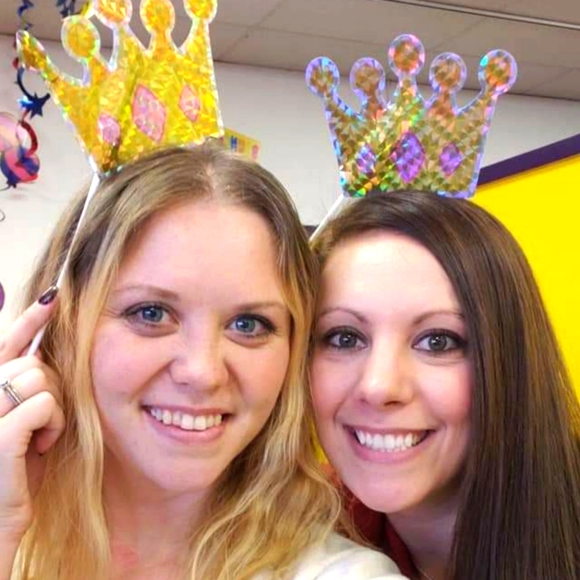 Meet your Posher, Sidnee - Picture 1 of 1